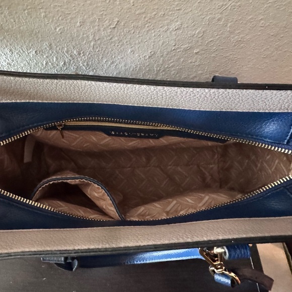 Blue Handbag - Picture 4 of 4